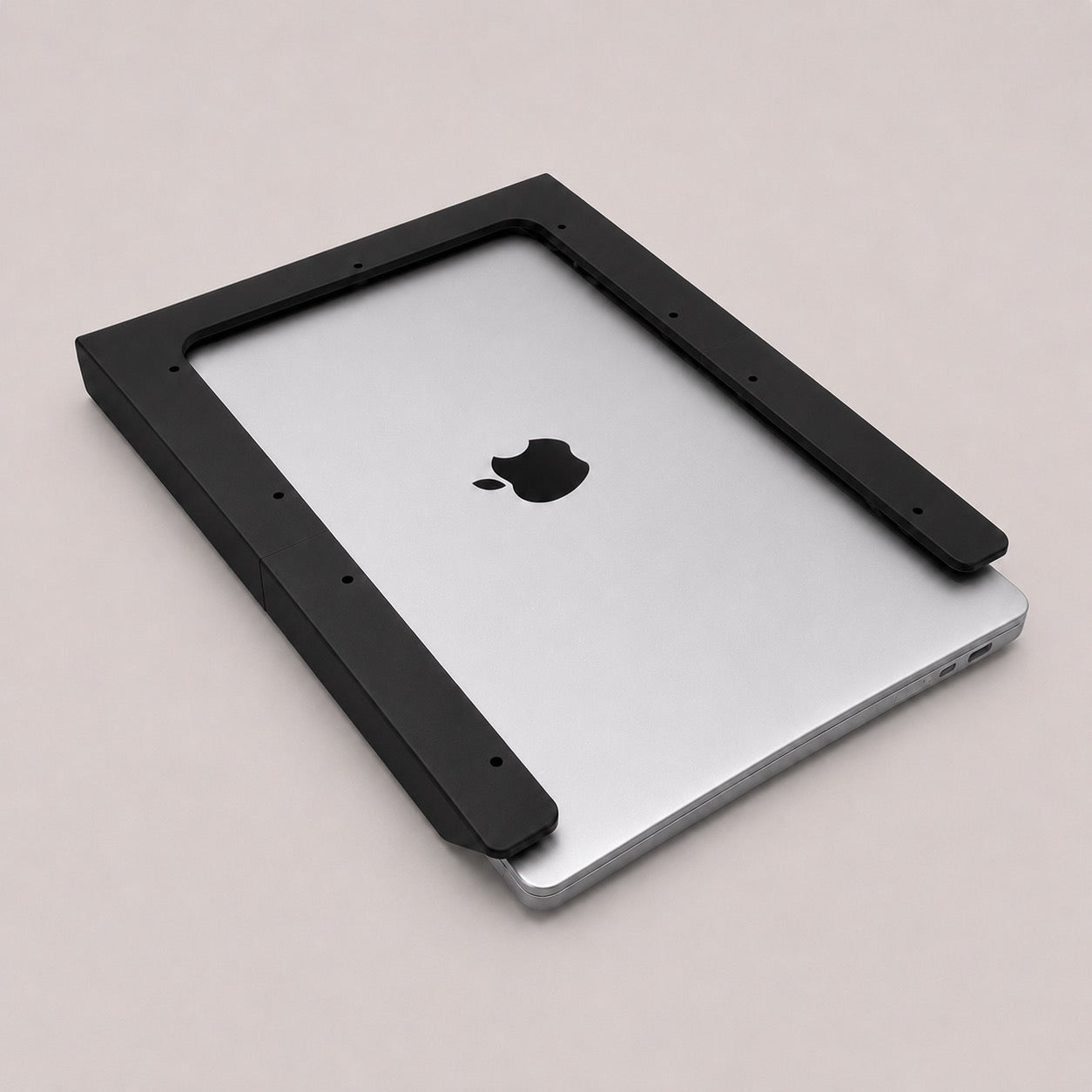 SOLODock Core